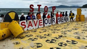 China prohíbe la importación de productos del mar japoneses tras liberación de agua radiactiva al océano