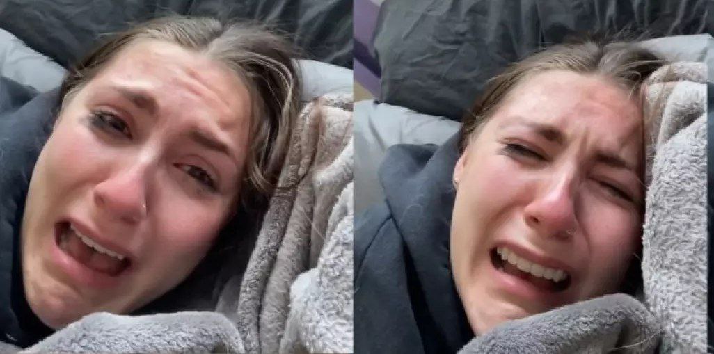 Joven se viraliza tras llorar porque su sueldo no le alcanza ni para un Starbucks