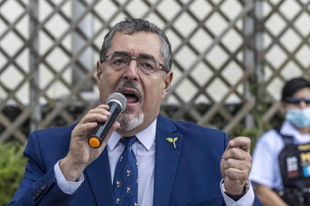 Presidente electo de Guatemala teme que no lo dejen llegar al poder, denuncia un “golpe de Estado”