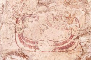 Hallan un misterioso bloque de piedra maya asociado al inframundo
