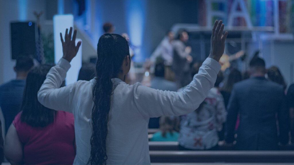 pastores estafadores