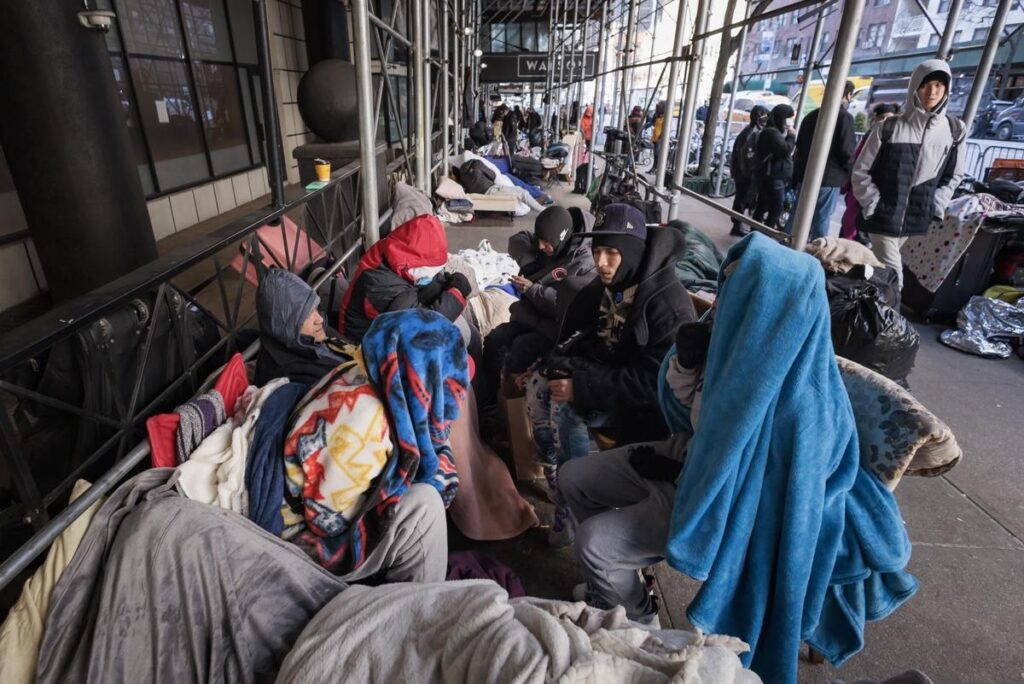 Biden anuncia beneficios para migrantes venezolanos en EEUU