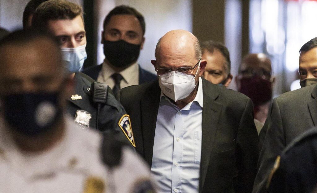 Se reanuda juicio civil contra Trump con la comparecencia del exdirector financiero