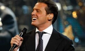 Luis Miguel dona 569,700 dólares para la reconstrucción de Acapulco
