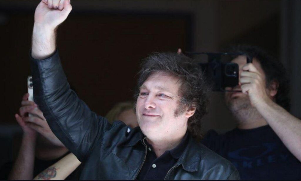 Javier Milei: "Hoy comienza la reconstrucción de Argentina"