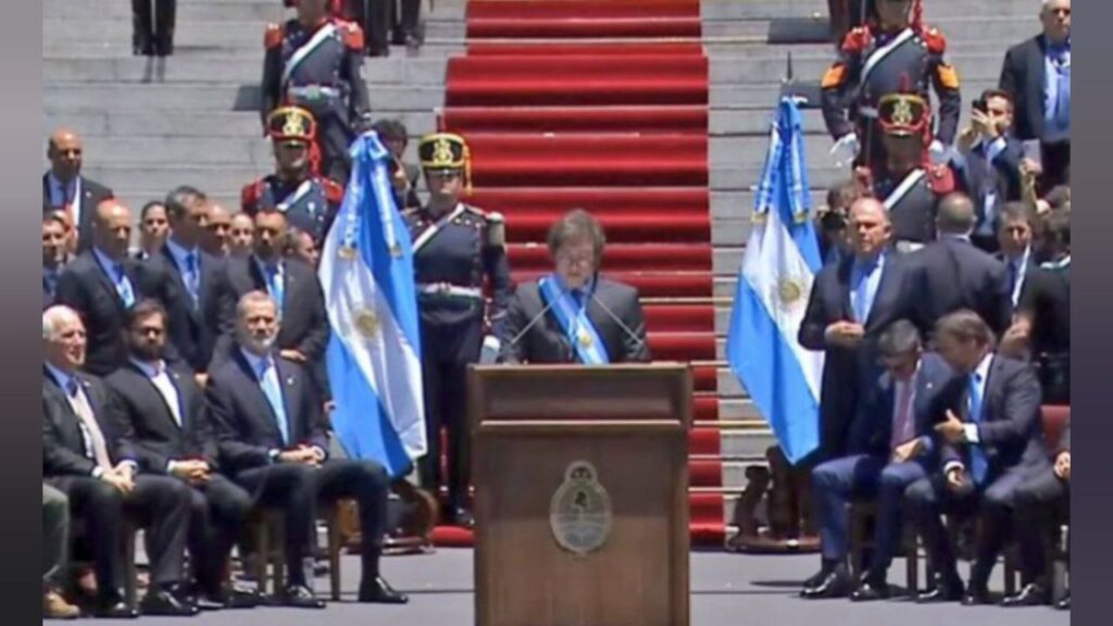 Javier Milei: "Hoy enterramos décadas de fracaso"