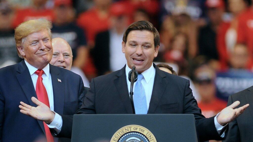 Ron DeSantis declina de su aspiración presidencial y da su apoyo a Trump