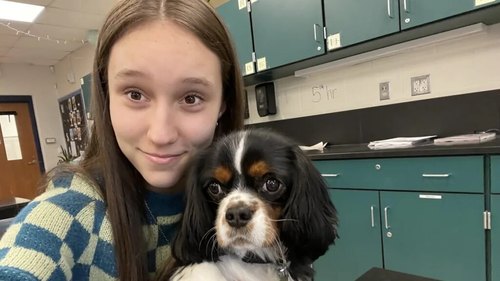 Alexis y Oxford perro de apoyo estudiante escuela