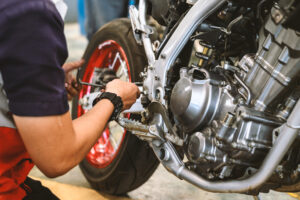 Técnico mecánico en motocicletas, el nuevo curso que el Infop ofrece a los jóvenes