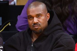 Kanye West es demandado por racismo, antisemitismo y acoso laboral