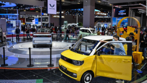 Biden impone aranceles a los bienes chinos, los vehículos eléctricos son los más afectados