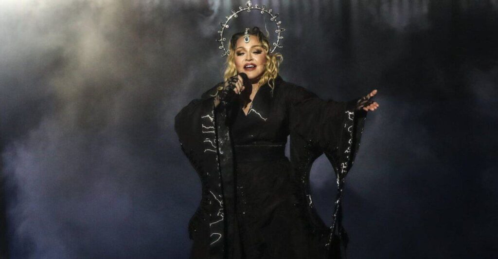 De decadente califican algunas personas el concierto de Madonna en Brasil