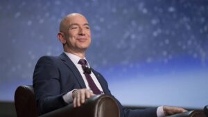 Jeff Bezos supera a Bernard Arnault como la segunda persona más rica del mundo