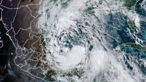 Toca tierra la primera tormenta tropical del Atlántico del 2024