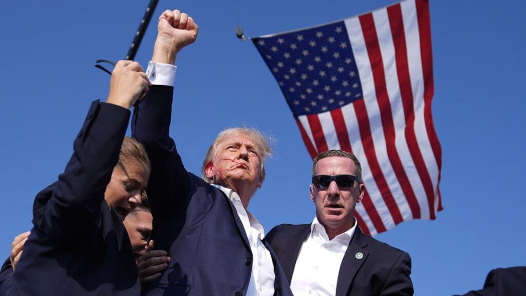 Donald Trump: "Es increíble que un acto así ocurra en EEUU"