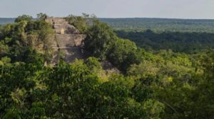 Redescubren antigua ciudad maya oculta por siglos en la selva mexicana