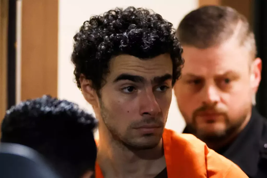 Luigi Mangione renuncia a su derecho de  audiencia de extradición: Será trasladado a Nueva York 
