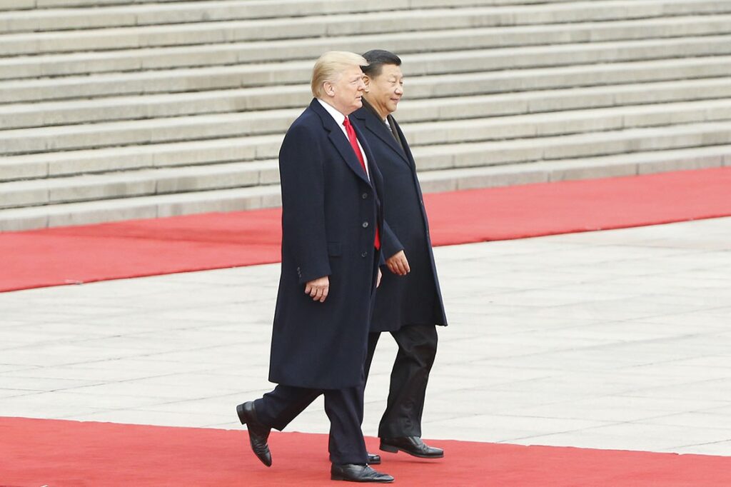Trump dice que los aranceles a China bajarán significativamente