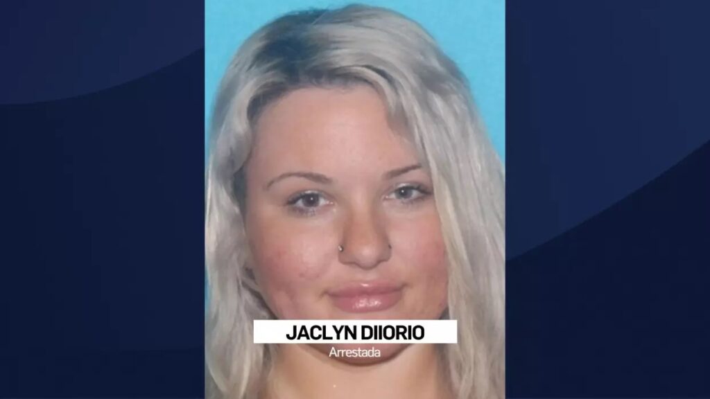 mujer tinder sicario