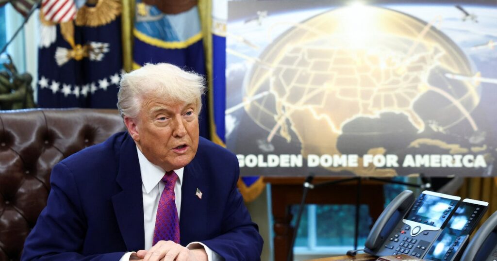 Trump lanza el proyecto Cúpula Dorada para proteger a EEUU, Groenlandia