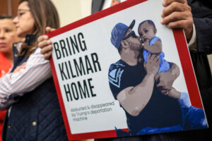 Hispano deportado por error a El Salvador será sentenciado y luego deportado nuevamente 