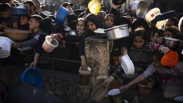 irán, La gente de Gaza no está ni muerta ni viva