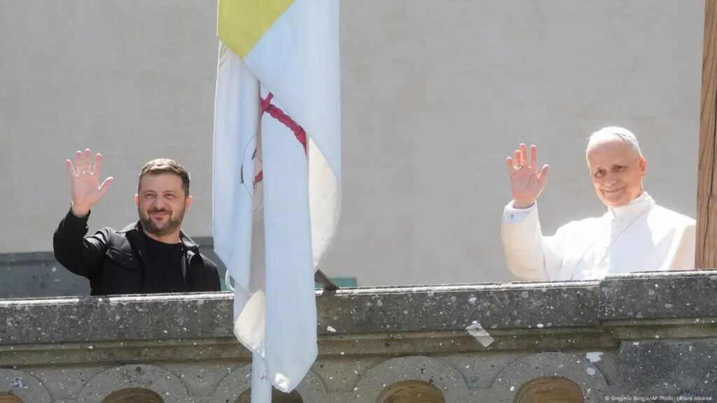 león XIV y Zelenski