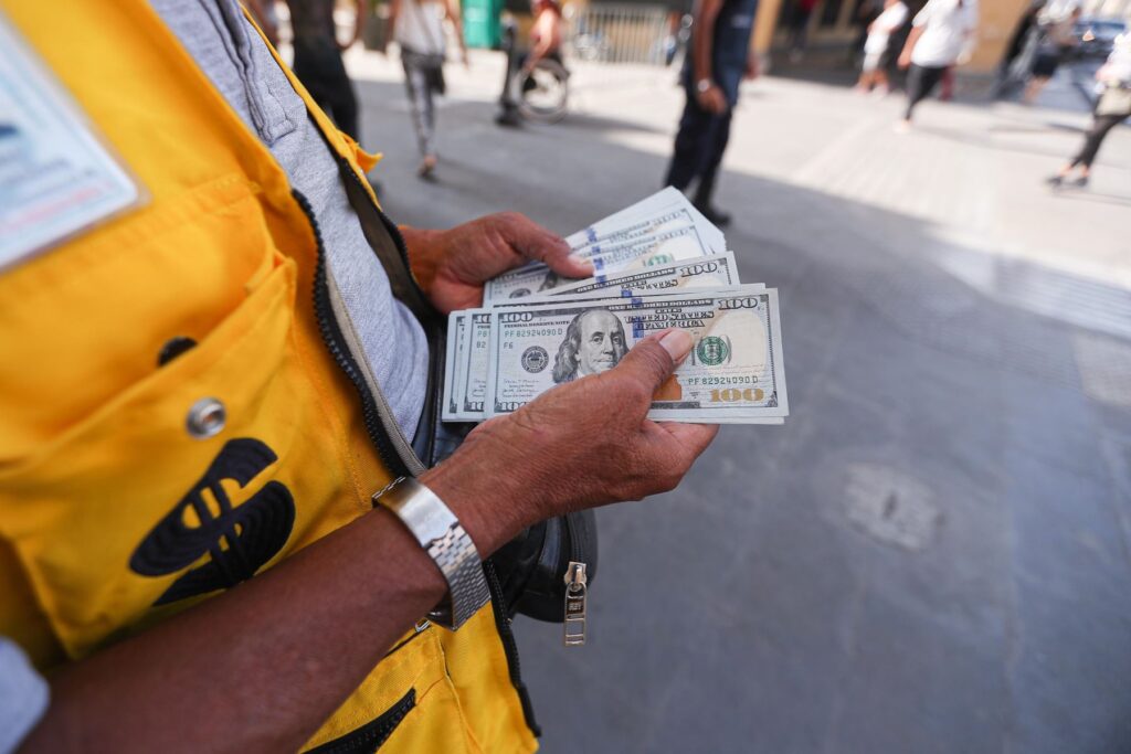 dólar