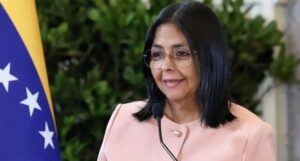 Delcy Rodríguez convoca a una consulta popular para reformar la ley petrolera de Venezuela 