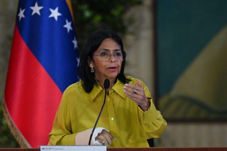 Venezuela, Alta representante de la UE pedirá que se suspendan las sanciones a Delcy Rodríguez 