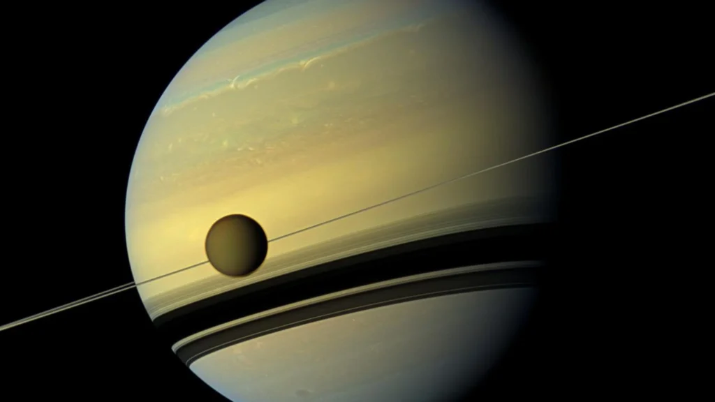 titan saturno