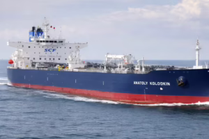 Buque ruso se dirige a Cuba en medio de crisis energética