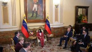 Venezuela Signs New Oil Contracts with the United States