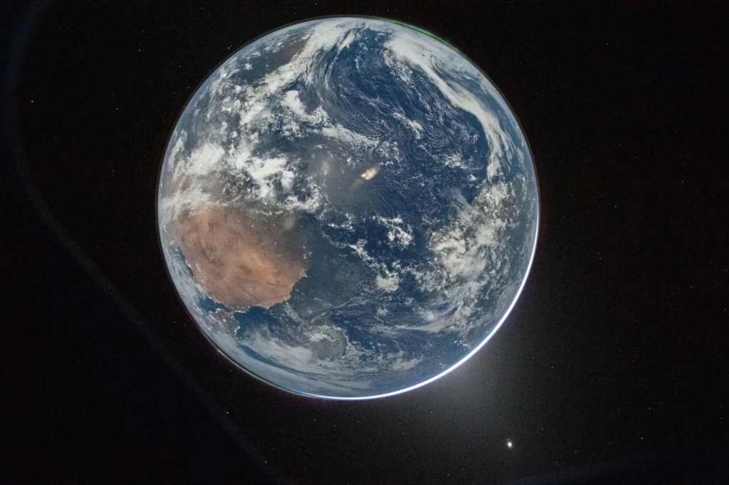 Primeras imágenes de la Tierra captadas desde Orion durante la misión Artemis II