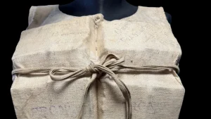 Subastan chaleco salvavidas del Titanic utilizado por sobreviviente en una pieza histórica única