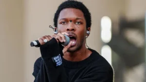 Cantante D4vd acusado de asesinato de adolescente en Los Ángeles