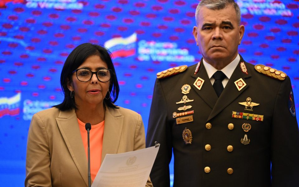 Vladimir Padrino, aliado de Maduro, pasa de general a ministro de Agricultura 