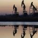El petróleo baja tras expectativas por la reunión Xi y Trump 