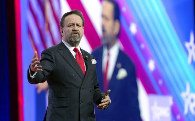 Tensiones dentro del movimiento MAGA aumentan tras polémica sobre extremismo político