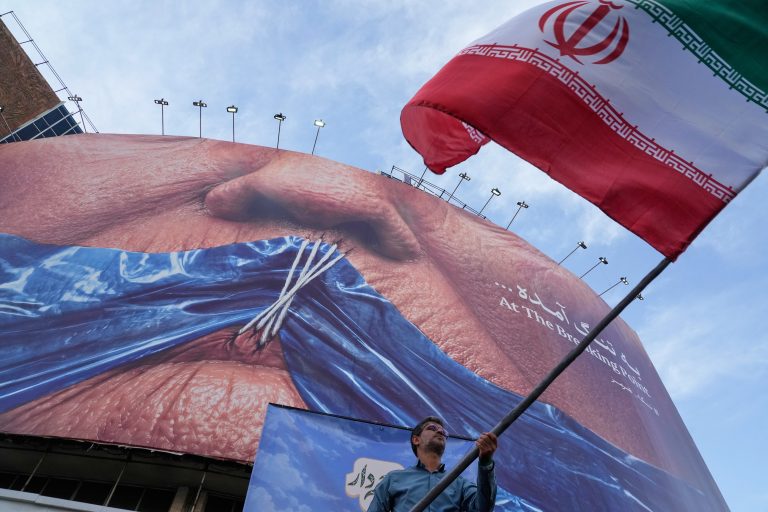 Irán