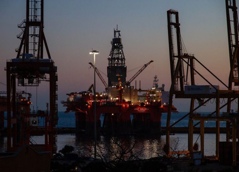 petróleo,