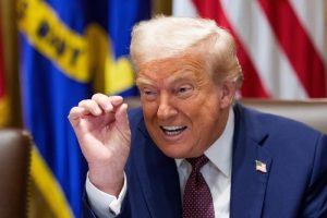 Trump quiere acabar con la infraestructura de Irán: “Si la gente es estúpida” 