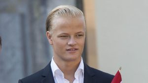 Miembro de la realeza de Noruega es condenado a cuatro años de cárcel por dos violaciones