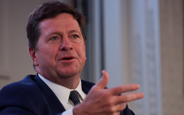 Trump nomina a Jay Clayton para dirigir la inteligencia nacional