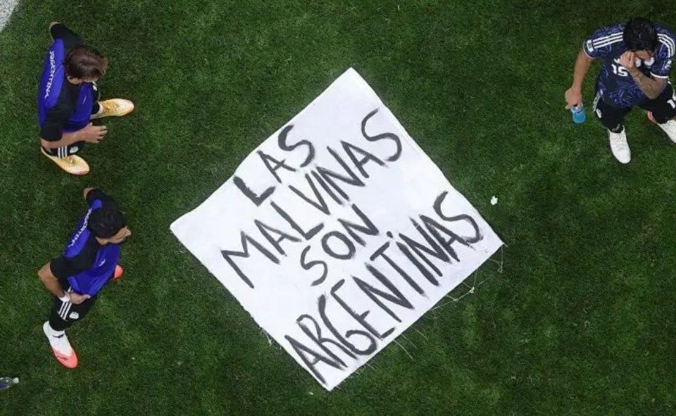 Inglaterra pide a la FIFA investigar a Argentina 