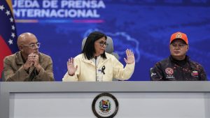 Gobierno de Venezuela culpa a los medios del caos en las primeras horas de los terremotos 